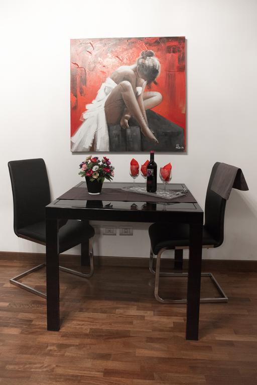 64 Suites Apart Rome Room photo